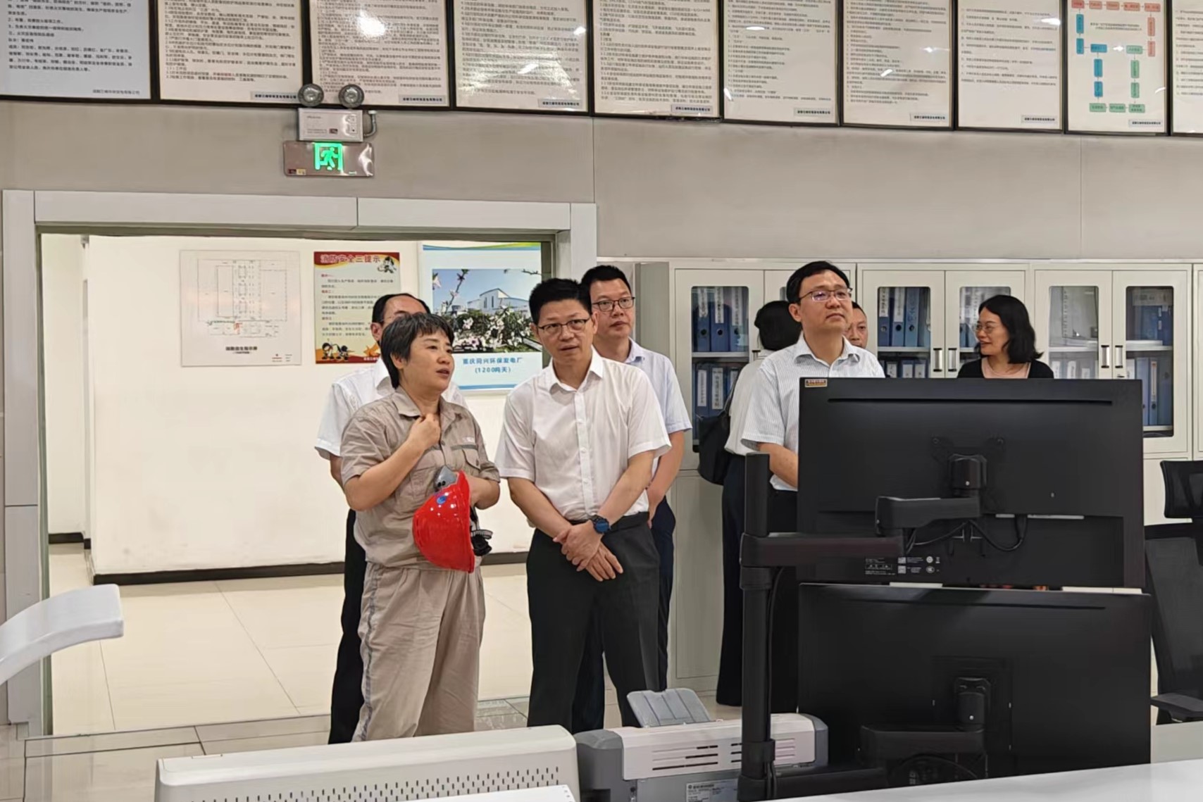 國家發(fā)改委價(jià)格司調(diào)研圖片 (2).jpg 國家發(fā)改委價(jià)格司調(diào)研圖片 (2).jpg